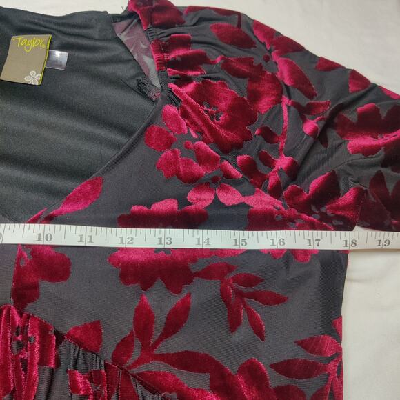 Taylor Purple Floral Burnout Babydoll Mini Dress 6 Party Holiday Whimsigoth - Picture 15 of 16